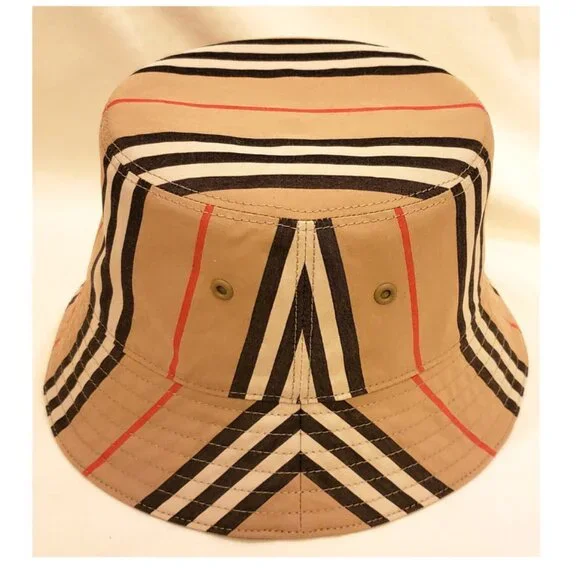 Cotton Bucket Burberry London Bucket Hat NWT: BURBERRY Vintage1